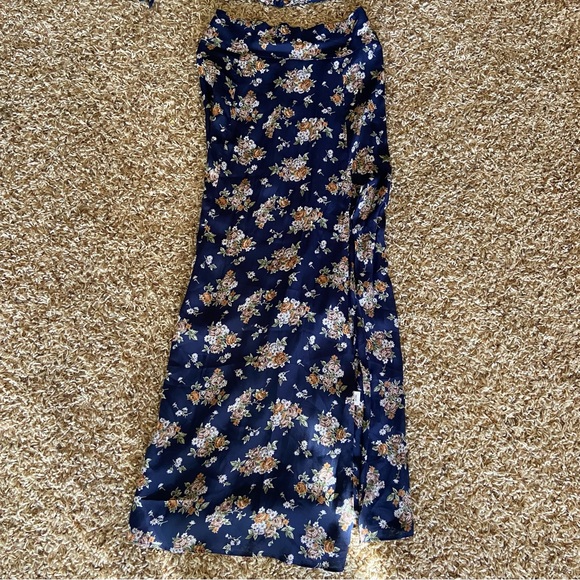 Flynn Skye two piece floral maxi skirt and top set - Picture 4 of 6